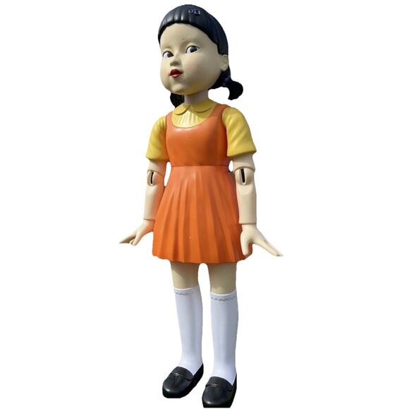 Spirit Halloween Young-Hee Animatronic 9.5ft Rare Exclusive • 700 Made • Boxed - Picture 5 of 6